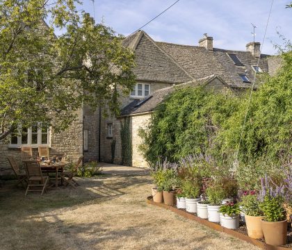 Gable Cottage - StayCotswold Garden