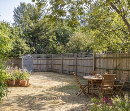 Gable Cottage - StayCotswold Garden