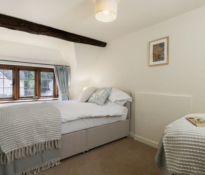 Gable Cottage - StayCotswold Bedroom 3