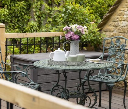 Rainbow Barns Balcony - StayCotswold