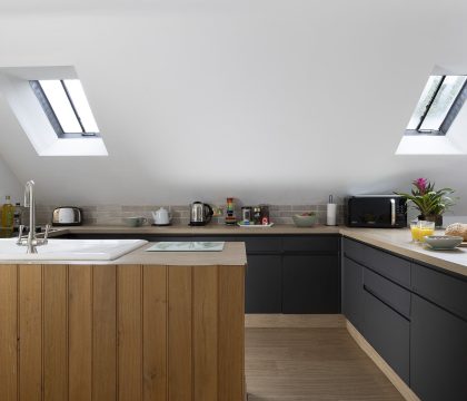 Rainbow Barns Kitchen - StayCotswold