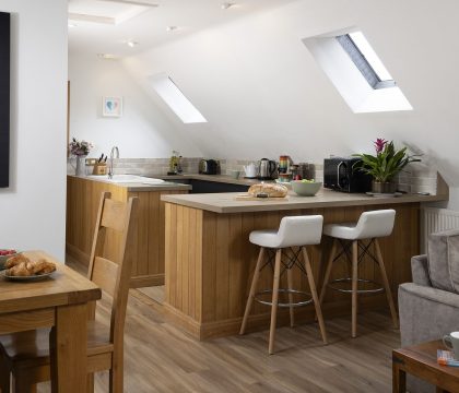 Rainbow Barns Kitchen - StayCotswold