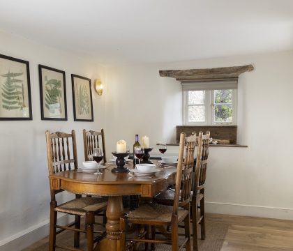 Bea's Cottage Dining Room - StayCotswold