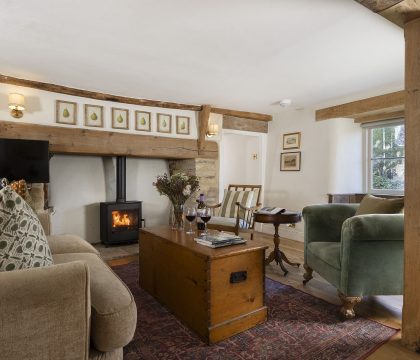 Bea's Cottage Sitting Room - StayCotswold