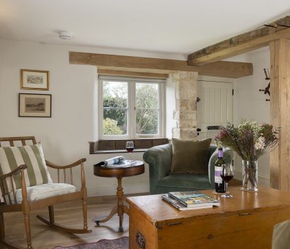 Bea's Cottage Sitting Room - StayCotswold