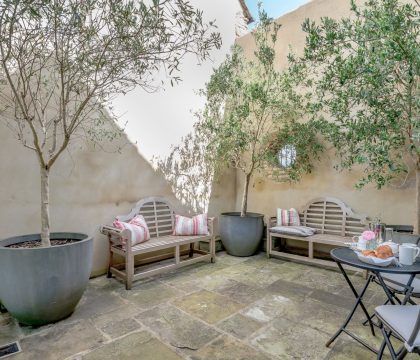The Brewery Courtyard - StayCotswold