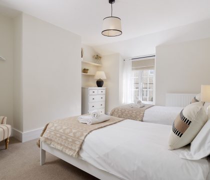 The Smithy Bedroom 2 - StayCotswold