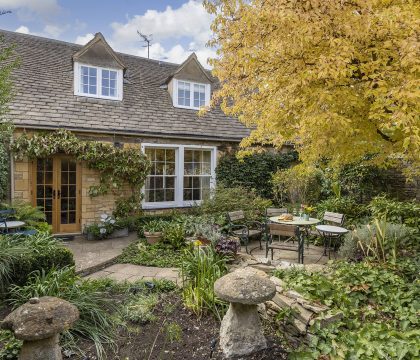 Courtyard House - StayCotswold