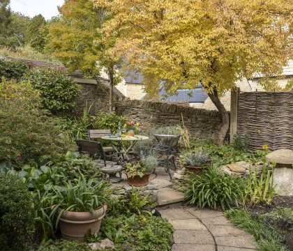 Courtyard House Outside - StayCotswold