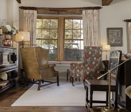 Courtyard House Sitting/Dining Room - StayCotswold